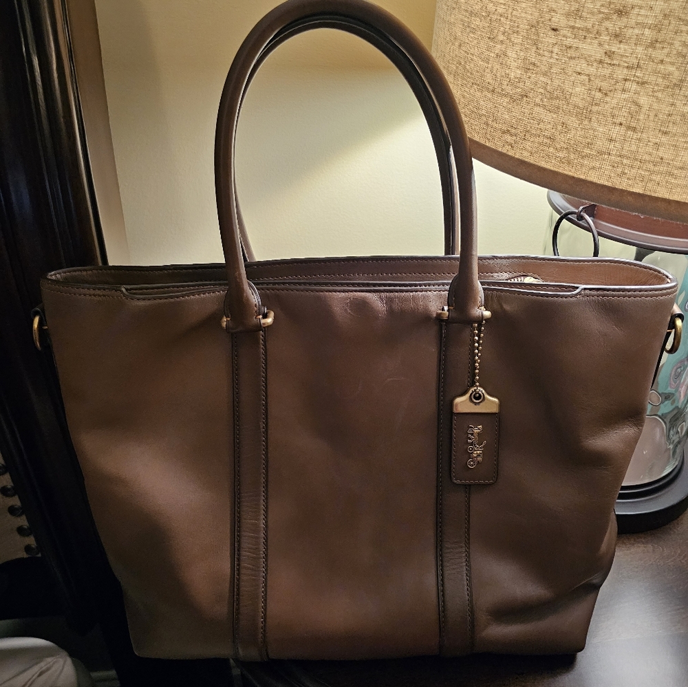Coach Tote - Picture 3 of 9